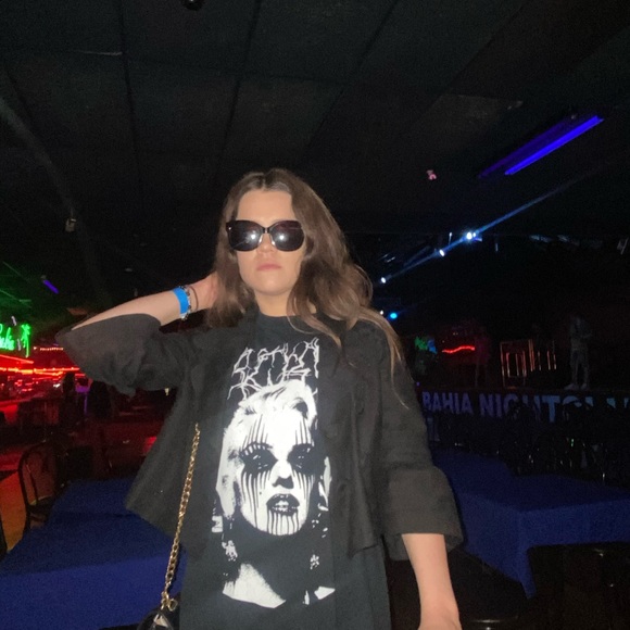 Meet your Posher, Zara - Picture 6 of 11